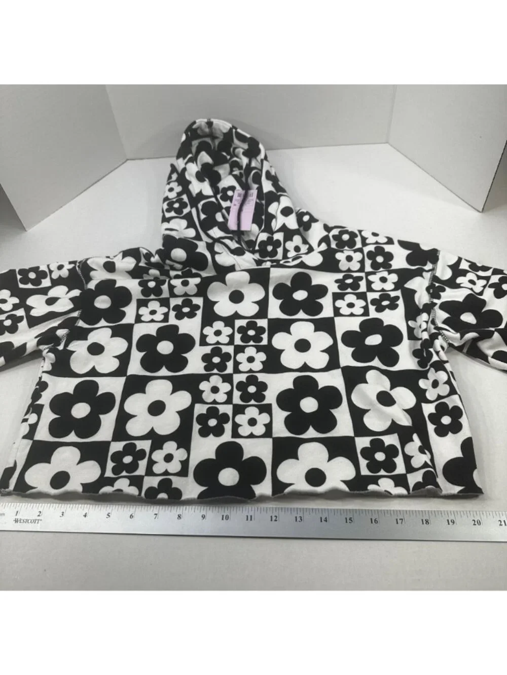 Wild Fable Women's Size Small Hoodie Cropped Black White Floral Squares New - Picture 12 of 14